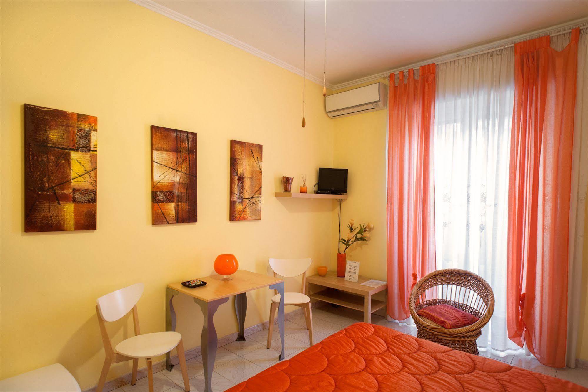 Interno 9 Hotel Rome Exterior photo