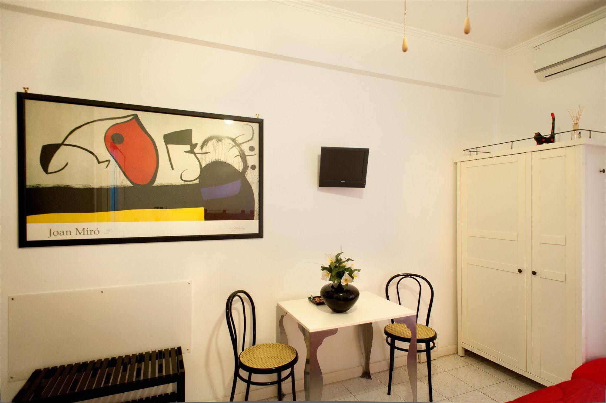 Interno 9 Hotel Rome Exterior photo